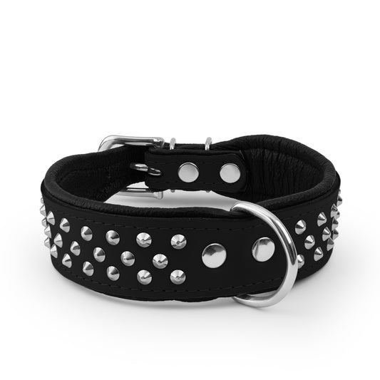 Leather collar with studs